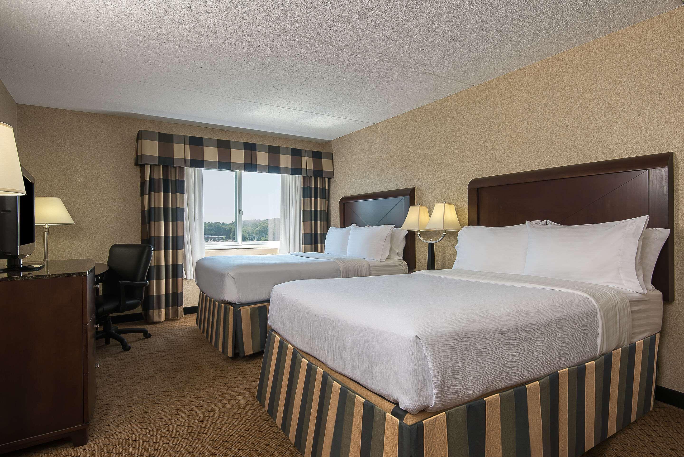 Clarion Hotel